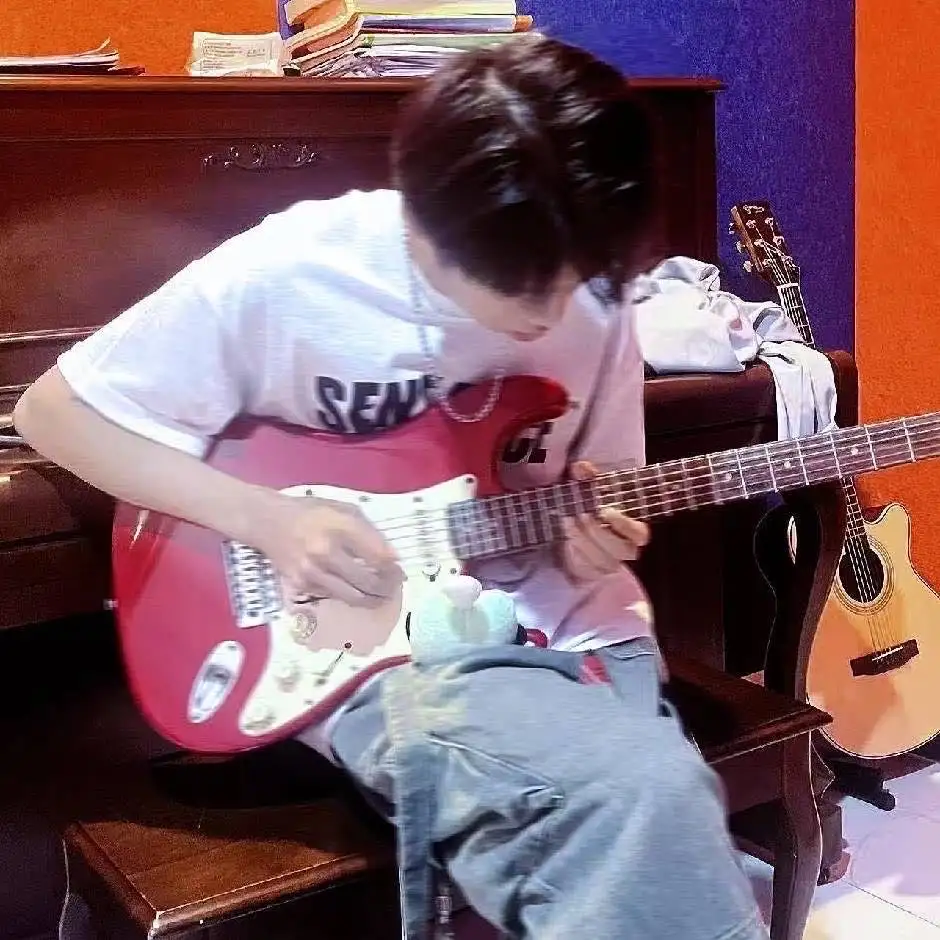 吉他_周老师