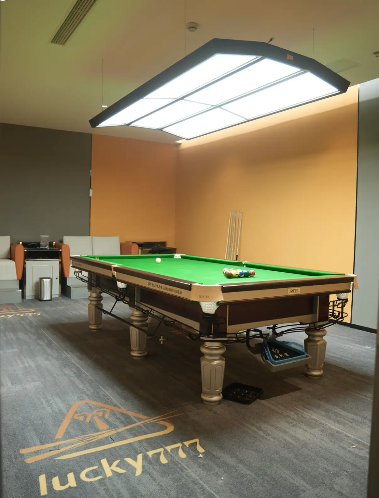 台球-宝山大华三路